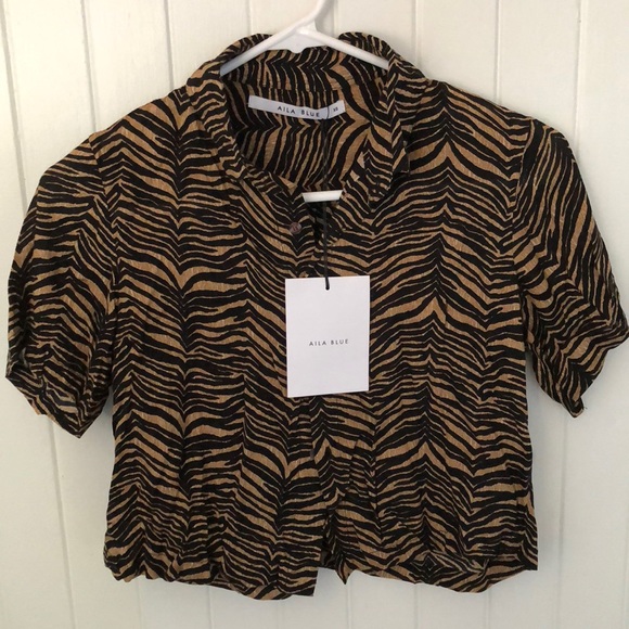 Aila Blue Mahalo Top - Picture 4 of 5